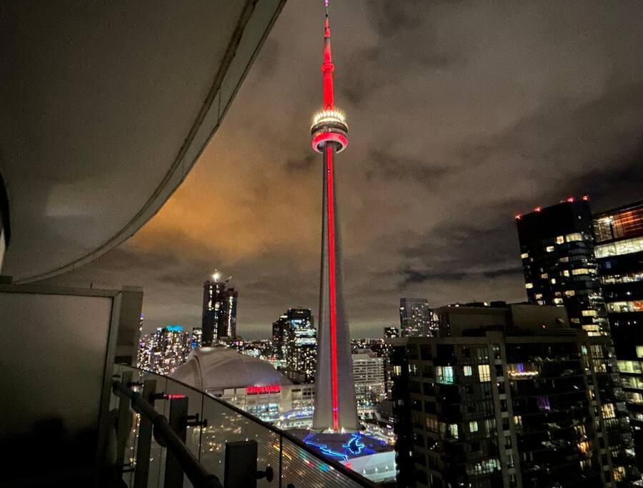 Luxury - Steps To Everything - Balcony View *